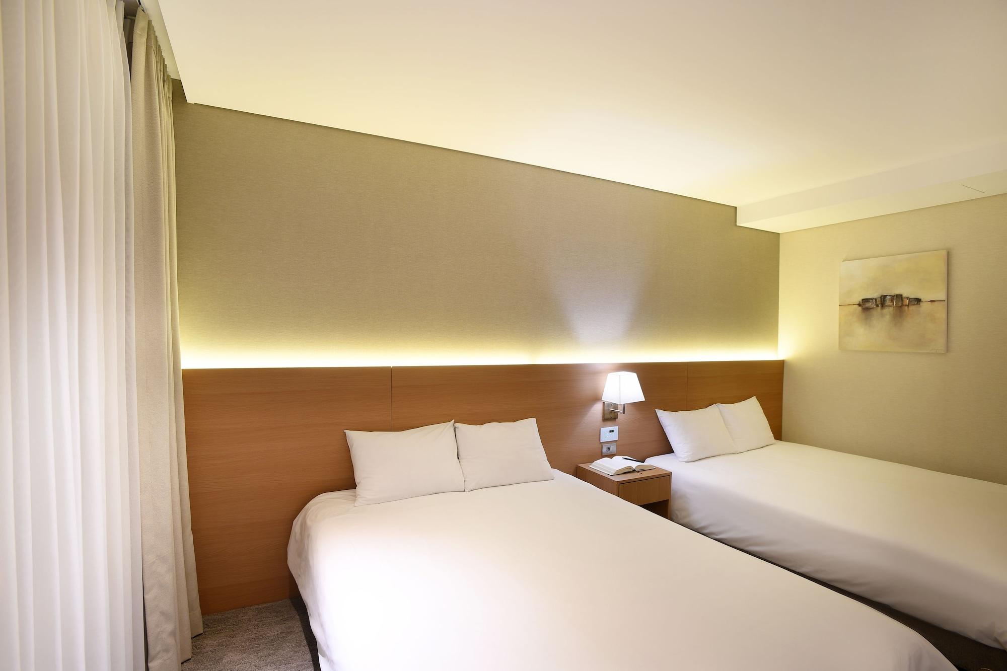 Astar Hotel Чеджу Екстериор снимка