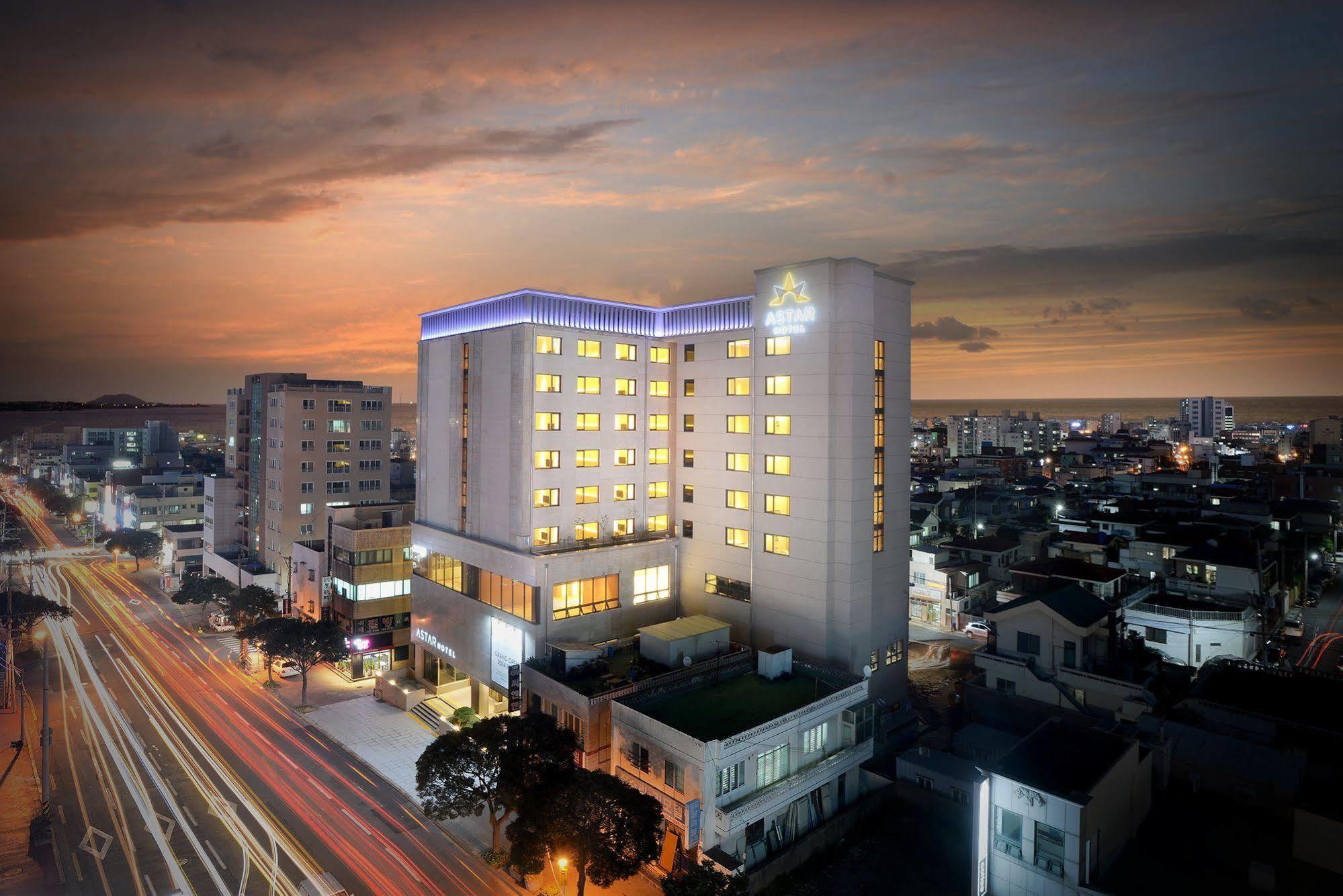 Astar Hotel Чеджу Екстериор снимка